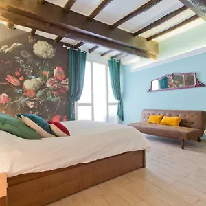  Holiday home Il Leopardo Italy